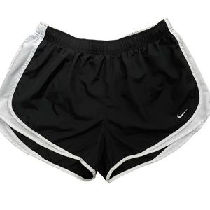 Nike Dri Fit Black & White XL Shorts